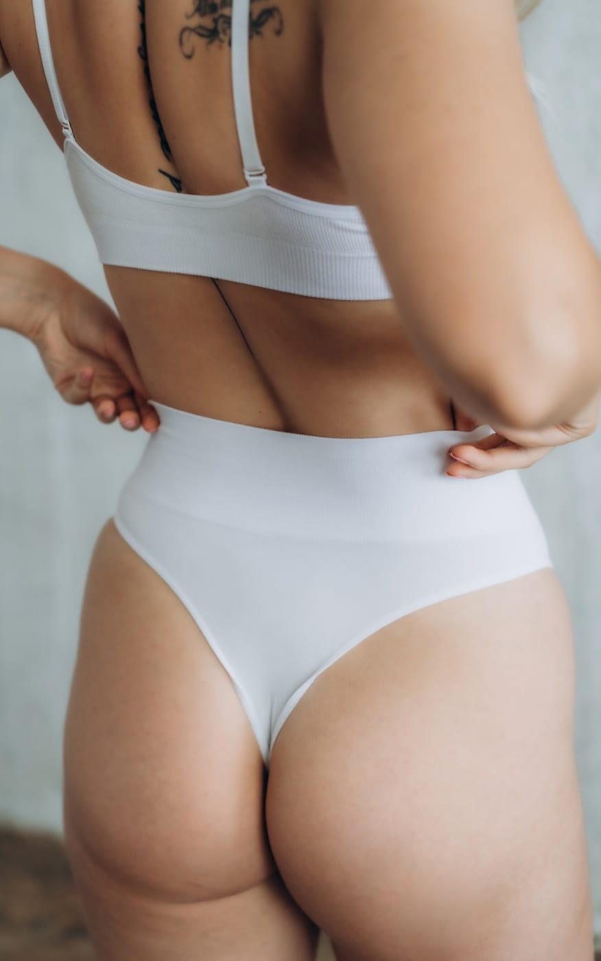 <span font-family="lora" weight="bold" font-size="medium">Comfortable thongs? Yes, please!</span>