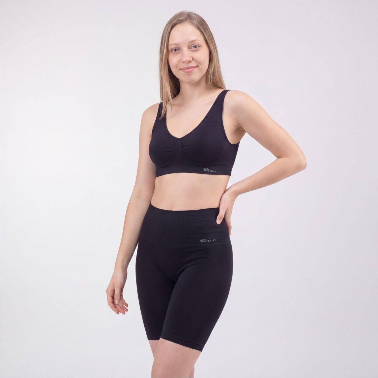 Boxer shorts with extended leg and reinforced waistband